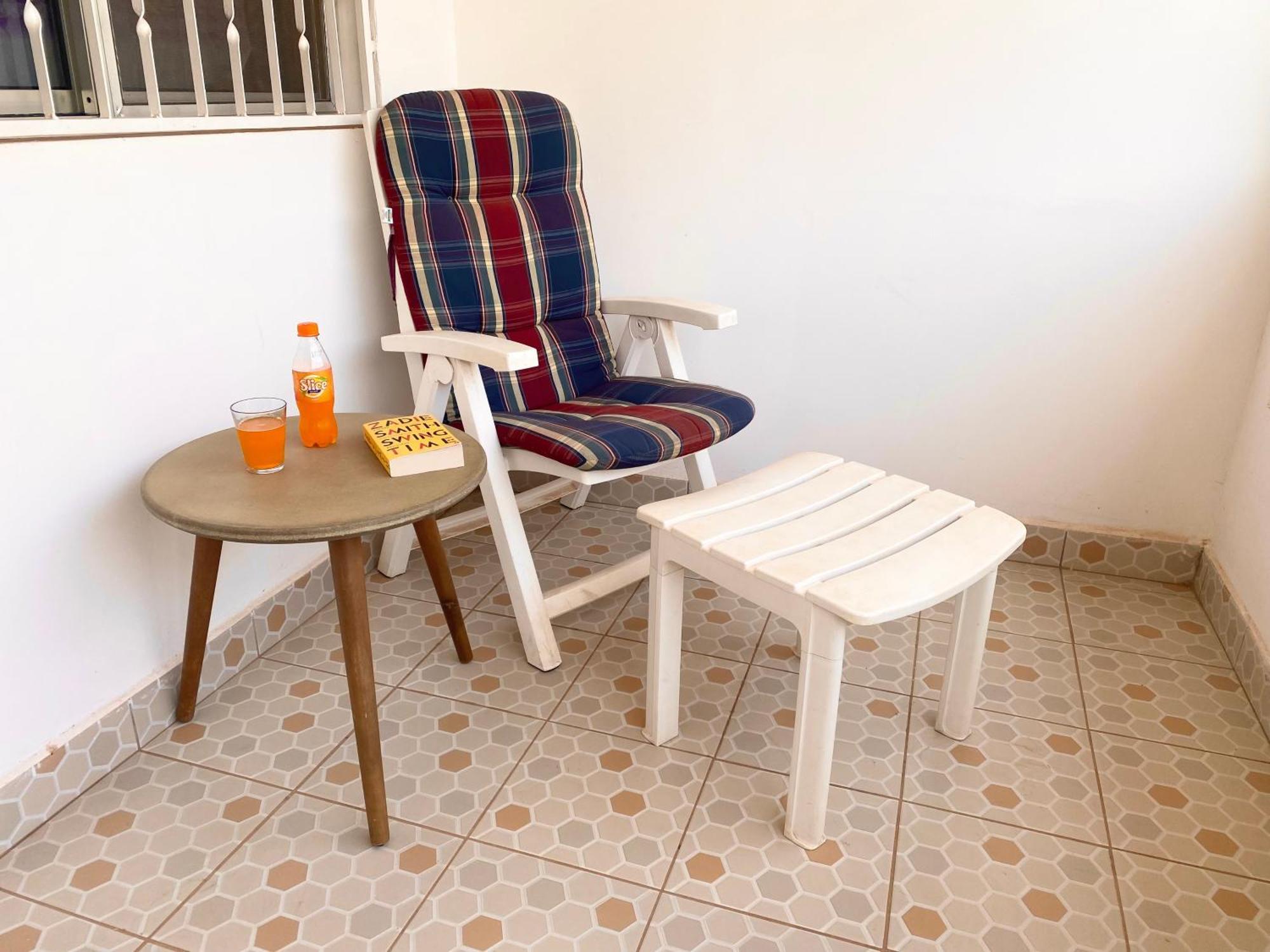 Dabo House Hotel Brufut Ngoại thất bức ảnh
