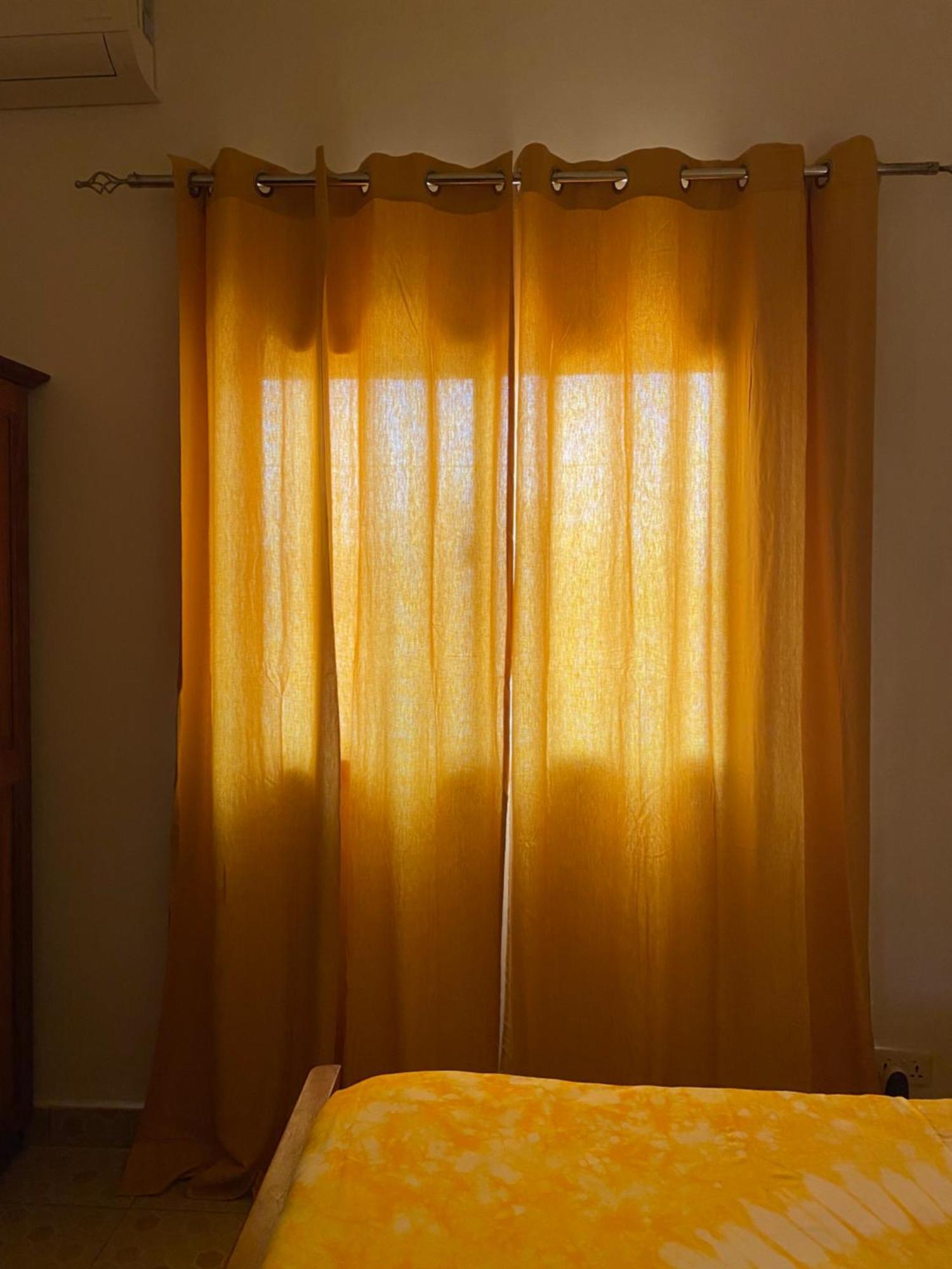 Dabo House Hotel Brufut Ngoại thất bức ảnh