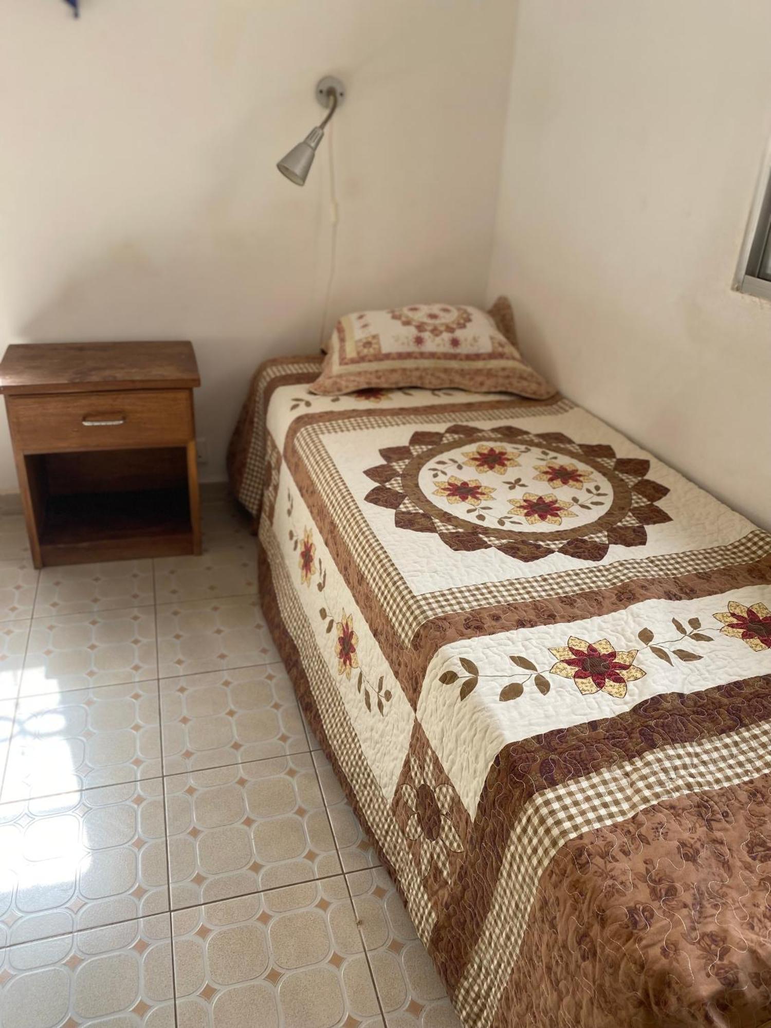 Dabo House Hotel Brufut Ngoại thất bức ảnh