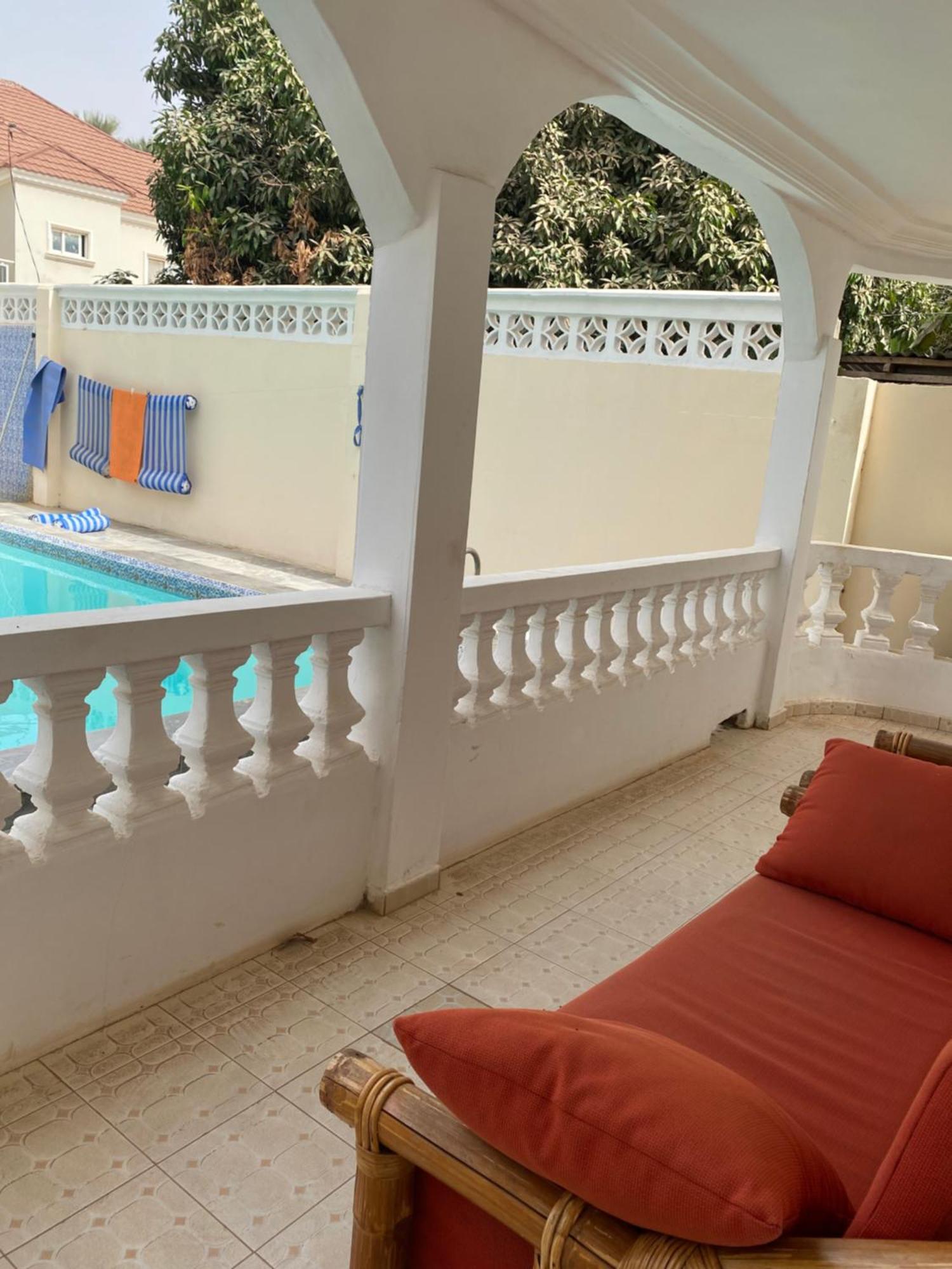 Dabo House Hotel Brufut Ngoại thất bức ảnh
