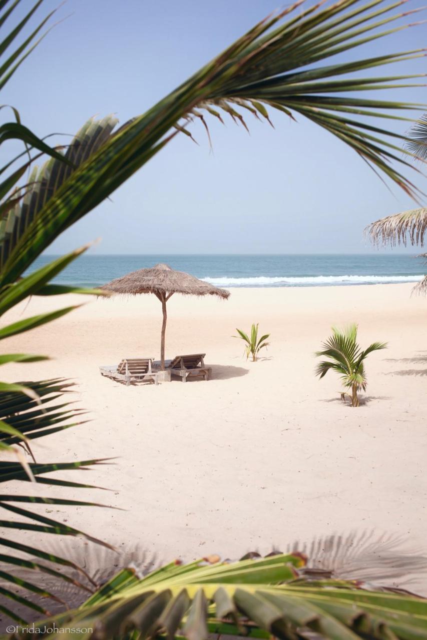 Dabo House Hotel Brufut Ngoại thất bức ảnh