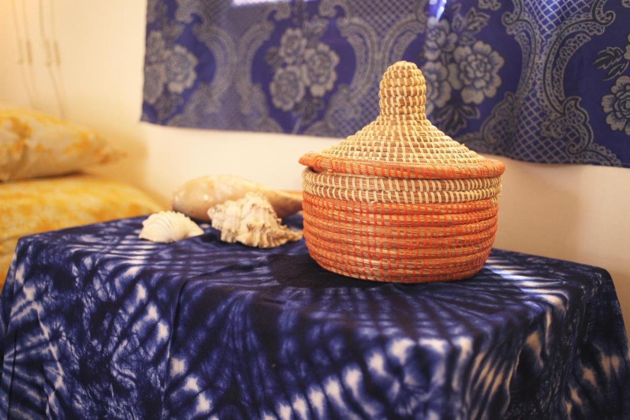 Dabo House Hotel Brufut Ngoại thất bức ảnh